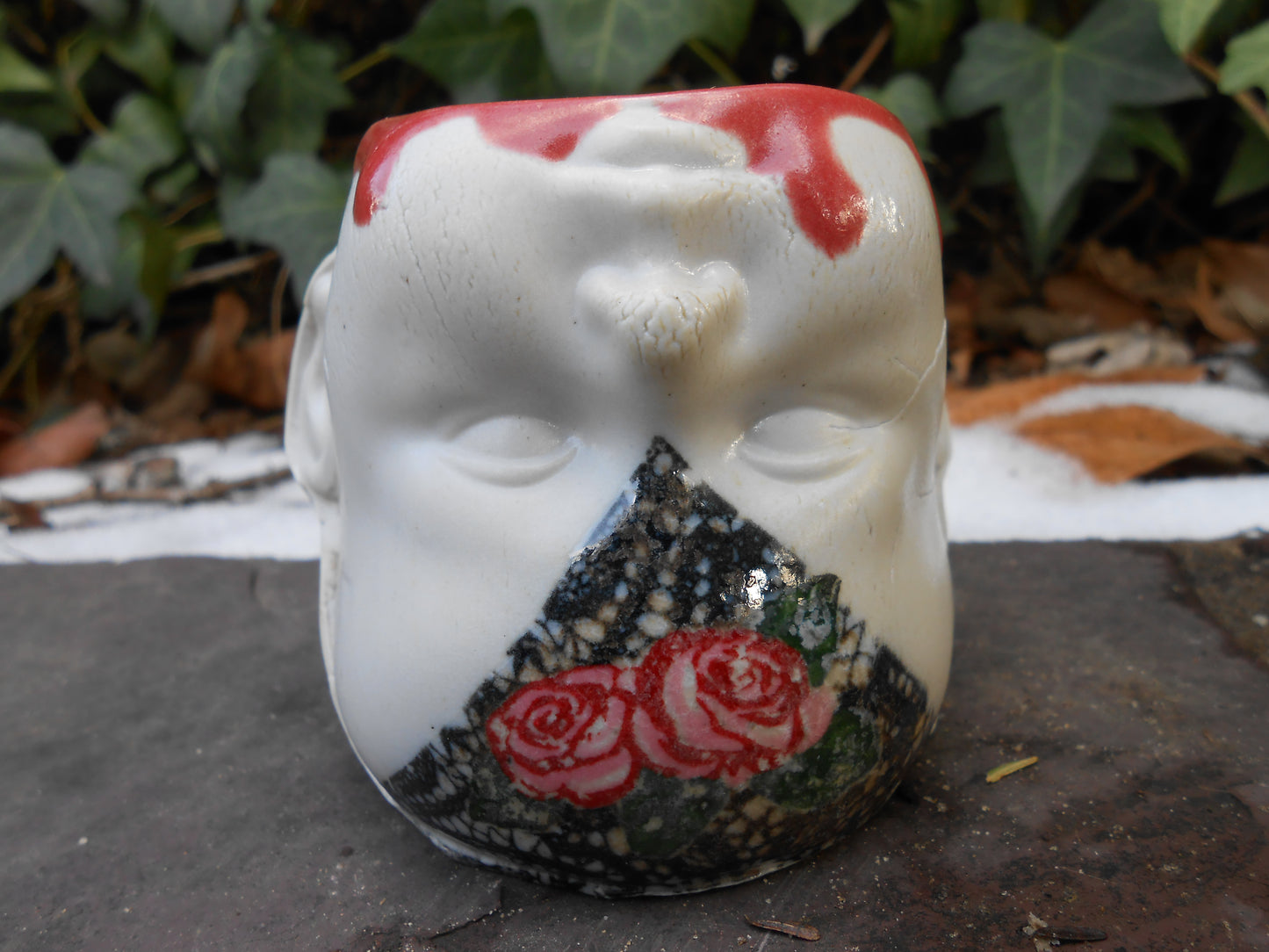 Rase and Lace Beeb Mini Mug