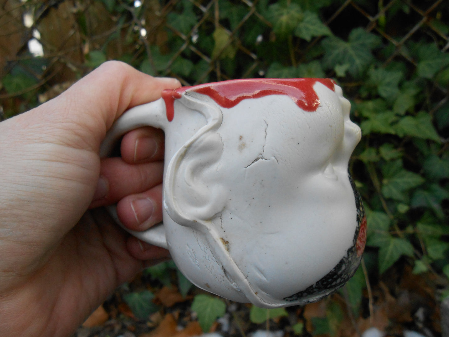 Rase and Lace Beeb Mini Mug