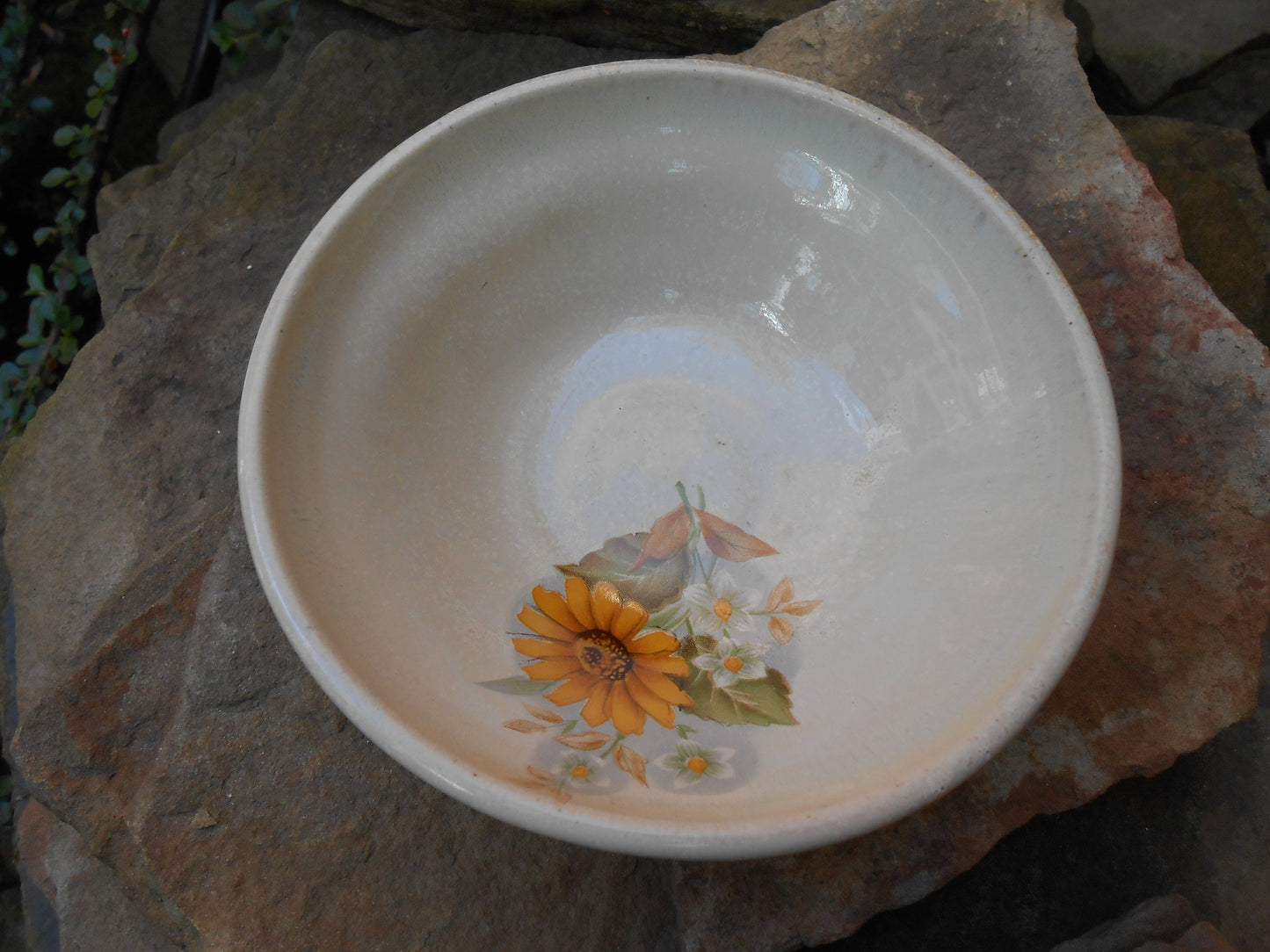 Creamy Flower Clay Bowl